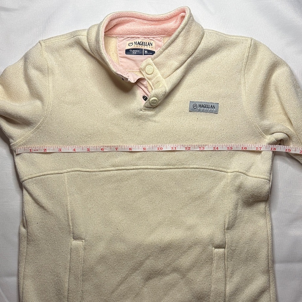 GIRLS Magellan Outdoors Cream Pullover Sweatshirt Size XL - Picture 3 of 5